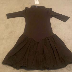I am selling a beautiful SIZE Small brown ZARA dress.  just in time for fall 🍁